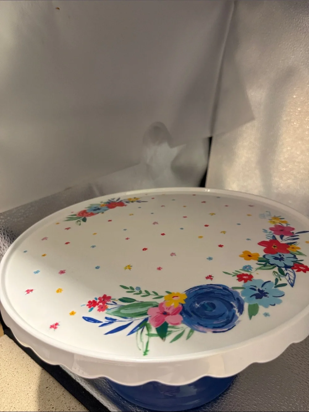 The Pioneer Woman white ceramic